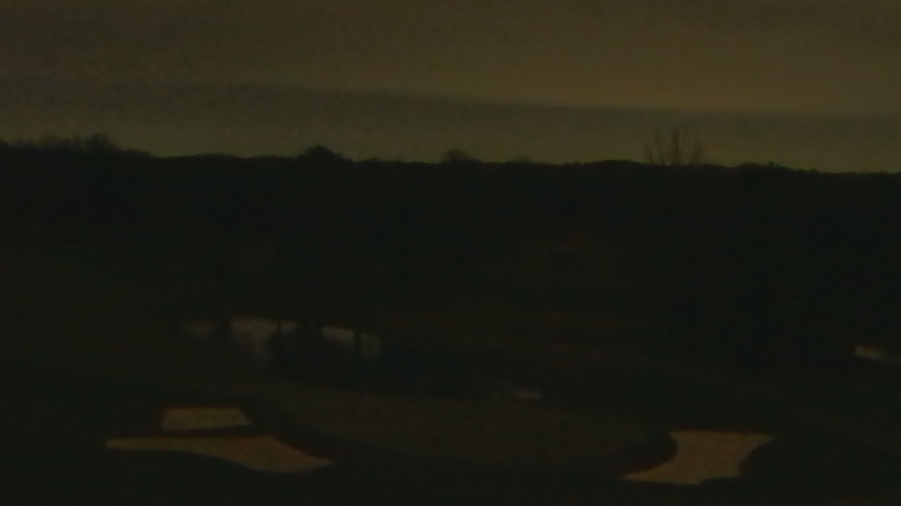 Thumbnail for current weather camera view from International Country Club in Chantilly, Virginia