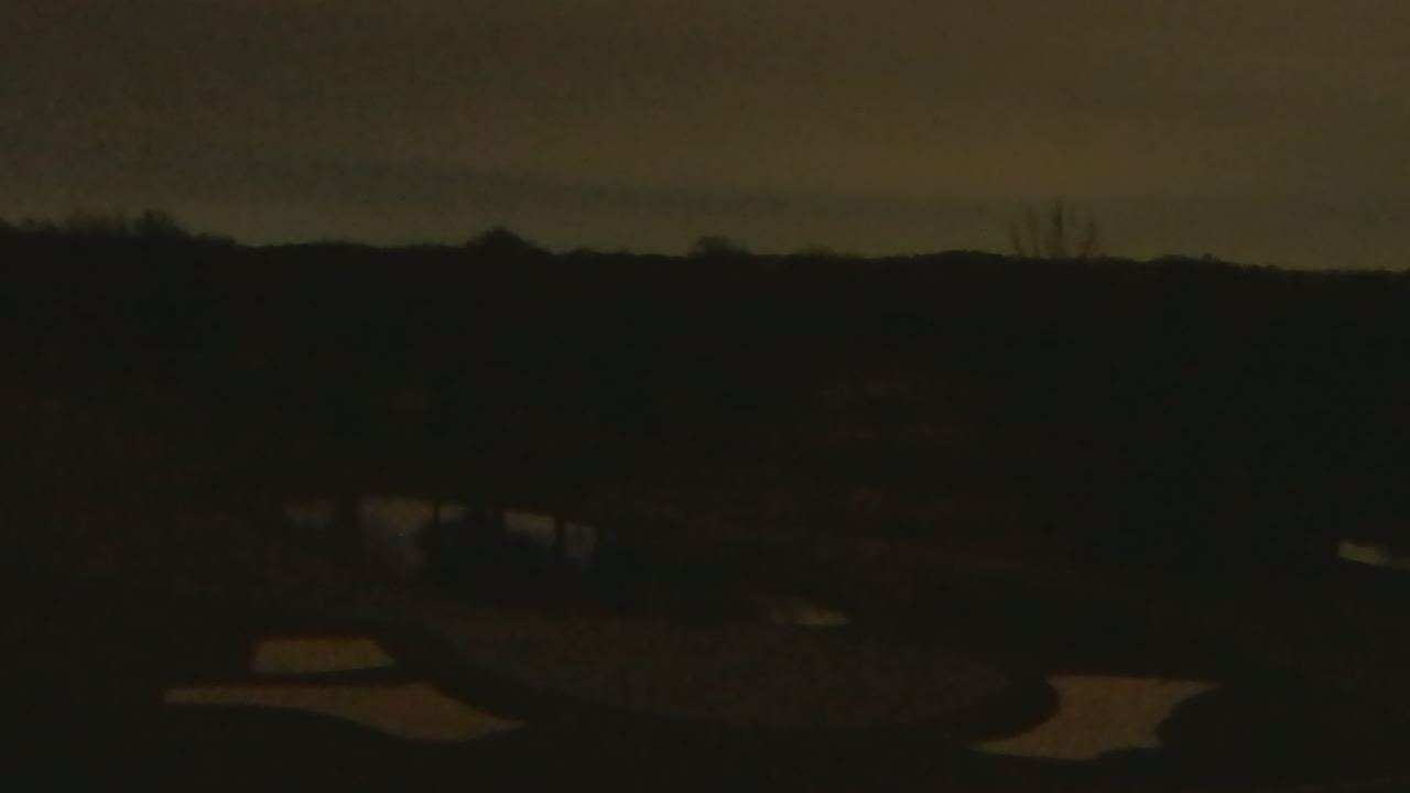 Thumbnail for current weather camera view from International Country Club in Chantilly, Virginia