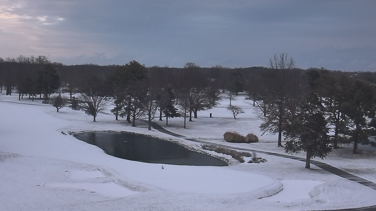 Thumbnail for current weather camera view from International Country Club in Chantilly, Virginia