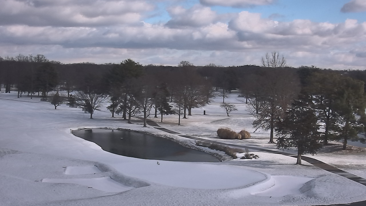 Thumbnail for current weather camera view from International Country Club in Chantilly, Virginia