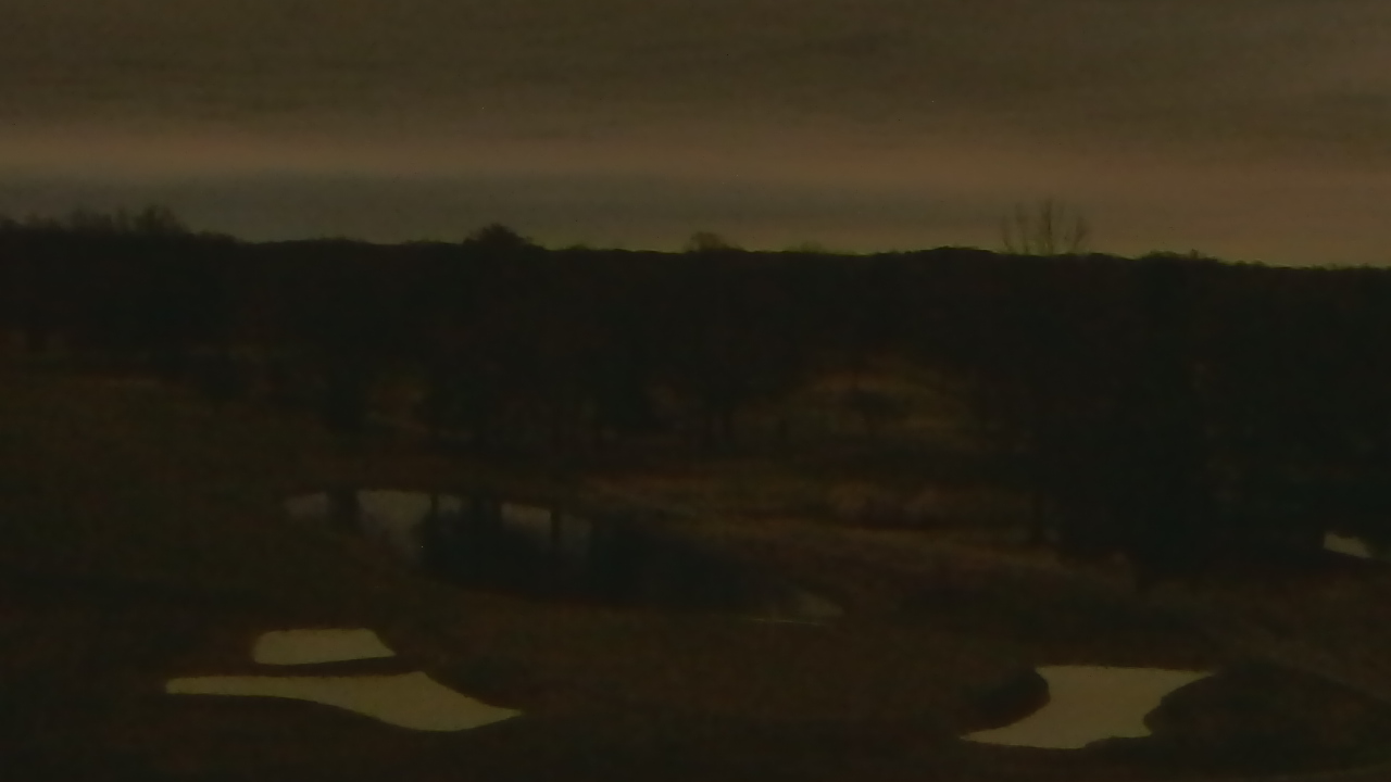 Thumbnail for current weather camera view from International Country Club in Chantilly, Virginia