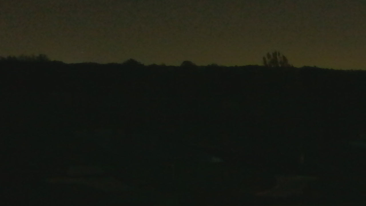 Thumbnail for current weather camera view from International Country Club in Chantilly, Virginia