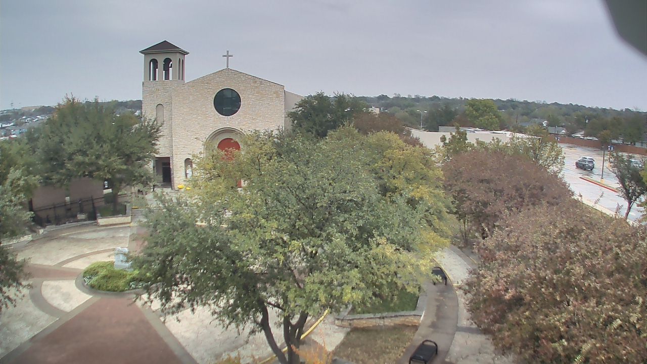 Thumbnail for current weather camera view from Mary Immaculate School in Farmers Branch, Texas