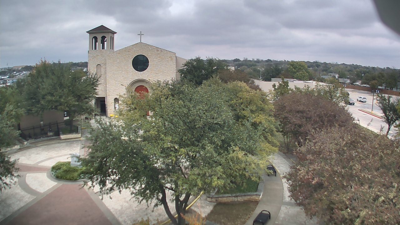 Thumbnail for current weather camera view from Mary Immaculate School in Farmers Branch, Texas