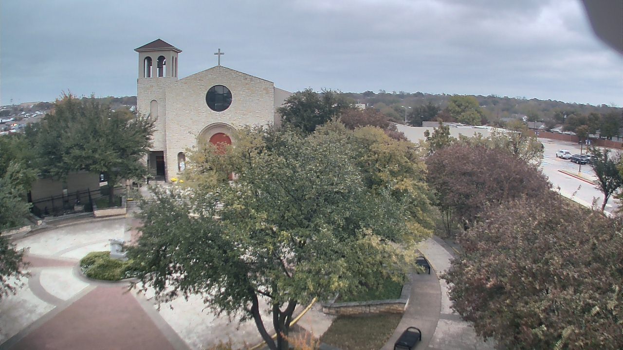Thumbnail for current weather camera view from Mary Immaculate School in Farmers Branch, Texas