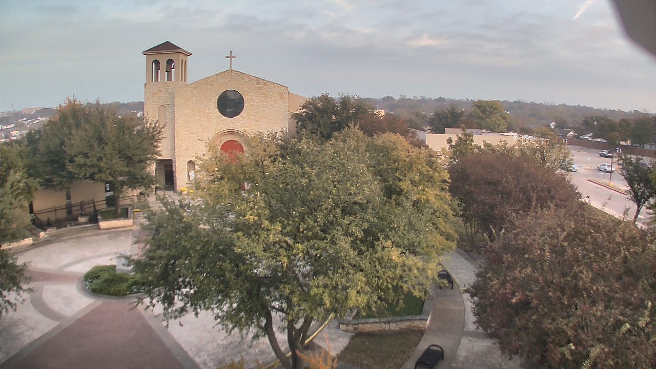 Thumbnail for current weather camera view from Mary Immaculate School in Farmers Branch, Texas