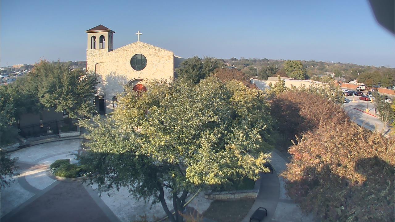 Thumbnail for current weather camera view from Mary Immaculate School in Farmers Branch, Texas