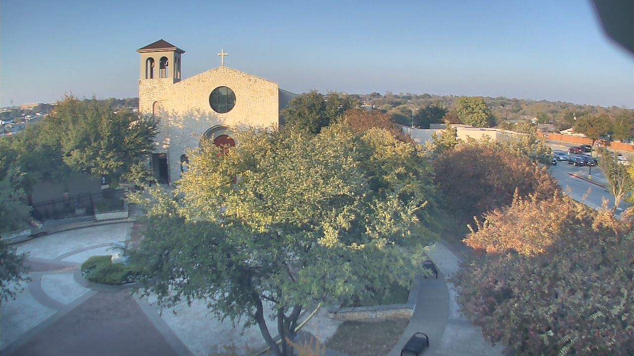 Thumbnail for current weather camera view from Mary Immaculate School in Farmers Branch, Texas