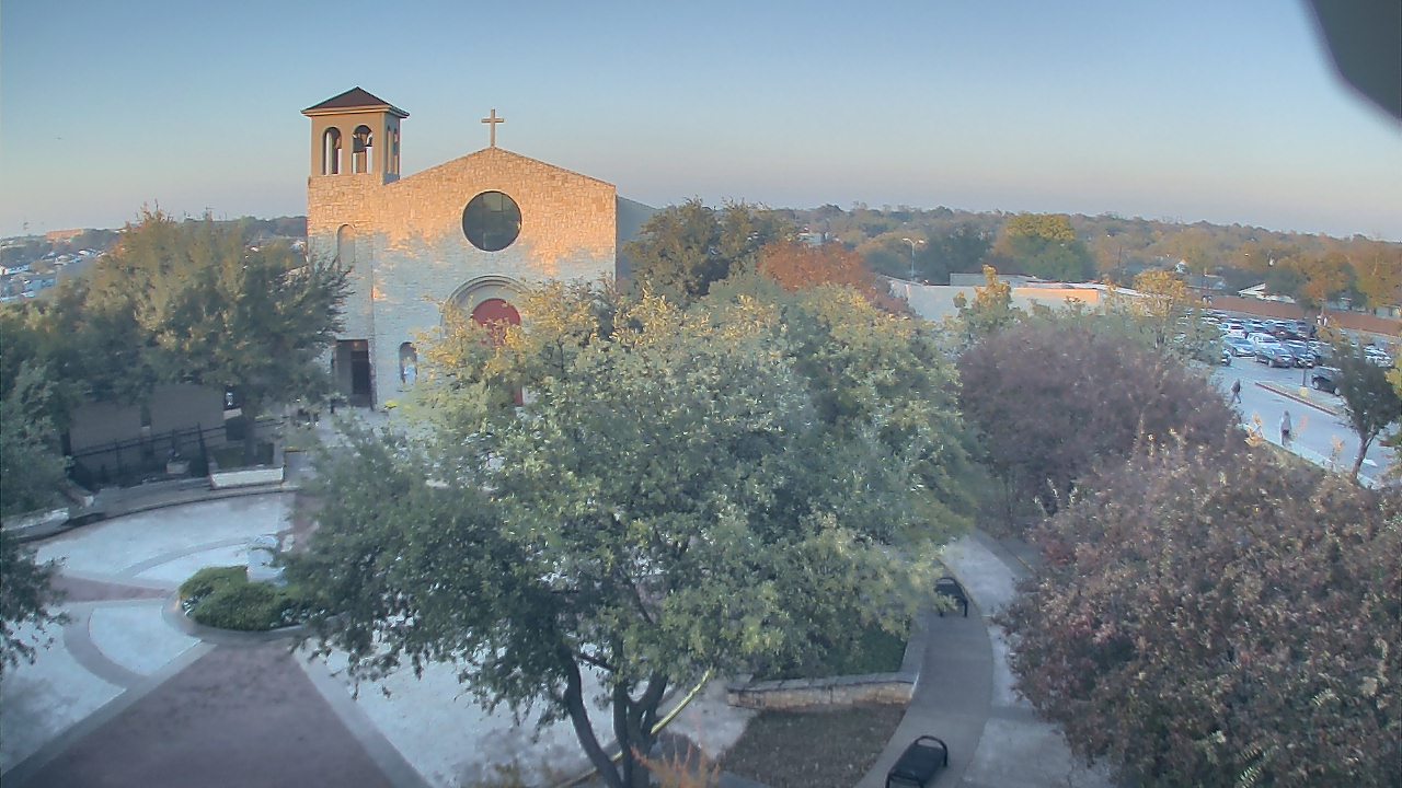 Thumbnail for current weather camera view from Mary Immaculate School in Farmers Branch, Texas