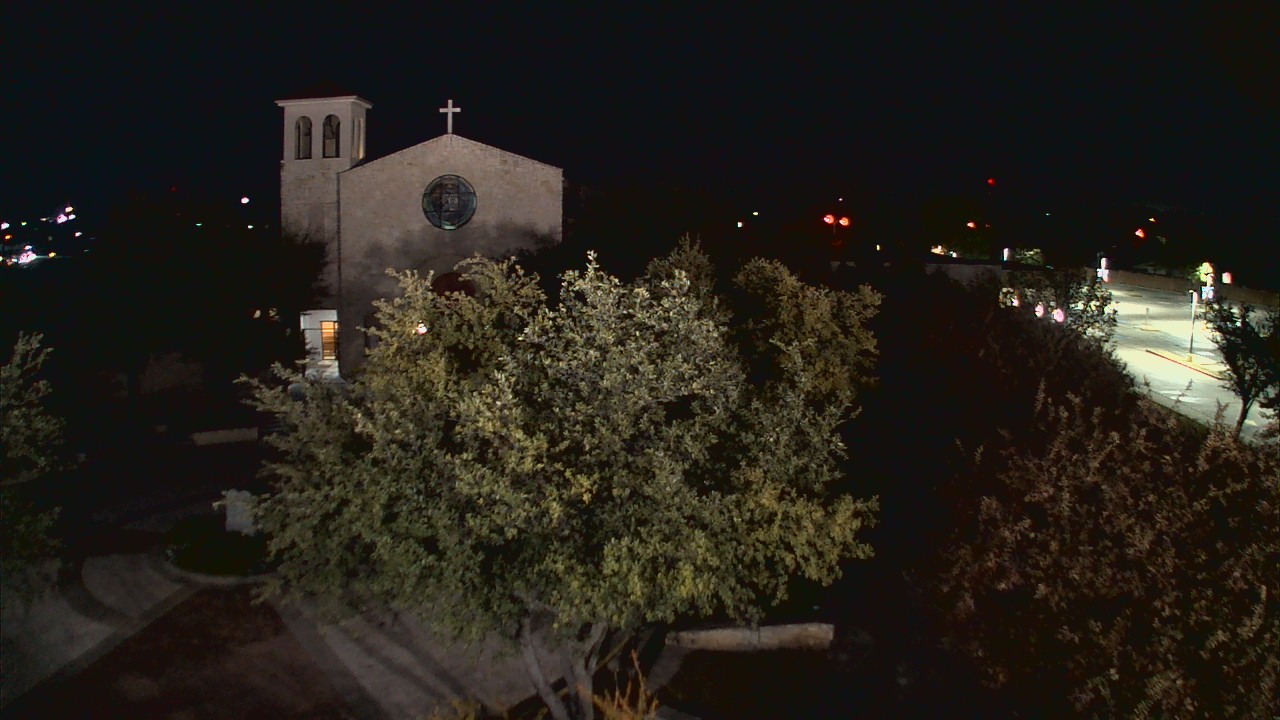 Thumbnail for current weather camera view from Mary Immaculate School in Farmers Branch, Texas