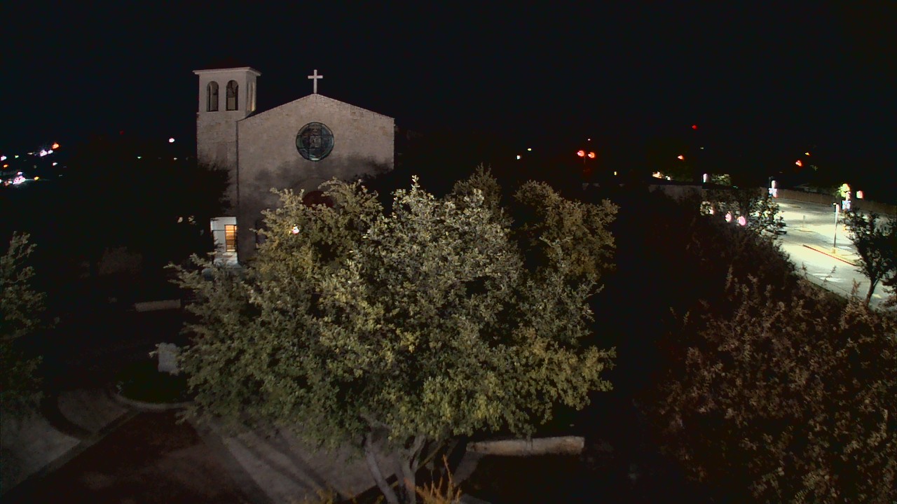 Thumbnail for current weather camera view from Mary Immaculate School in Farmers Branch, Texas