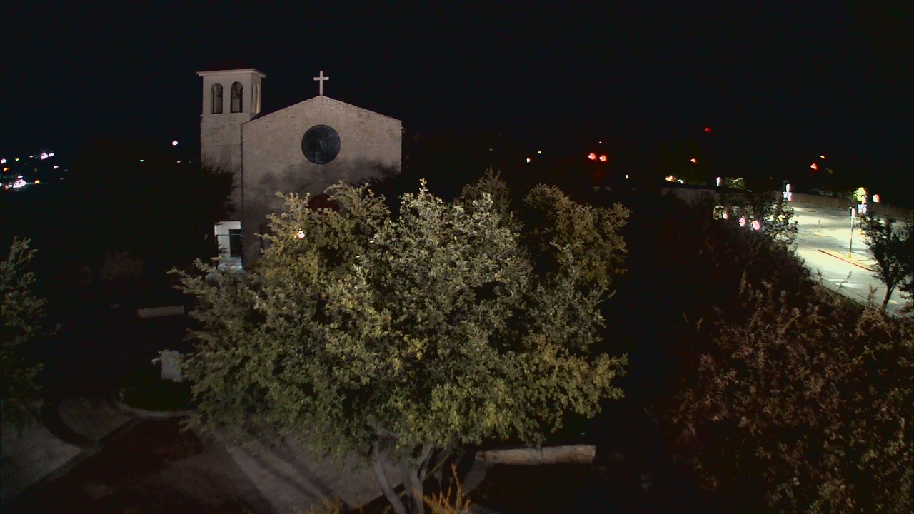 Thumbnail for current weather camera view from Mary Immaculate School in Farmers Branch, Texas