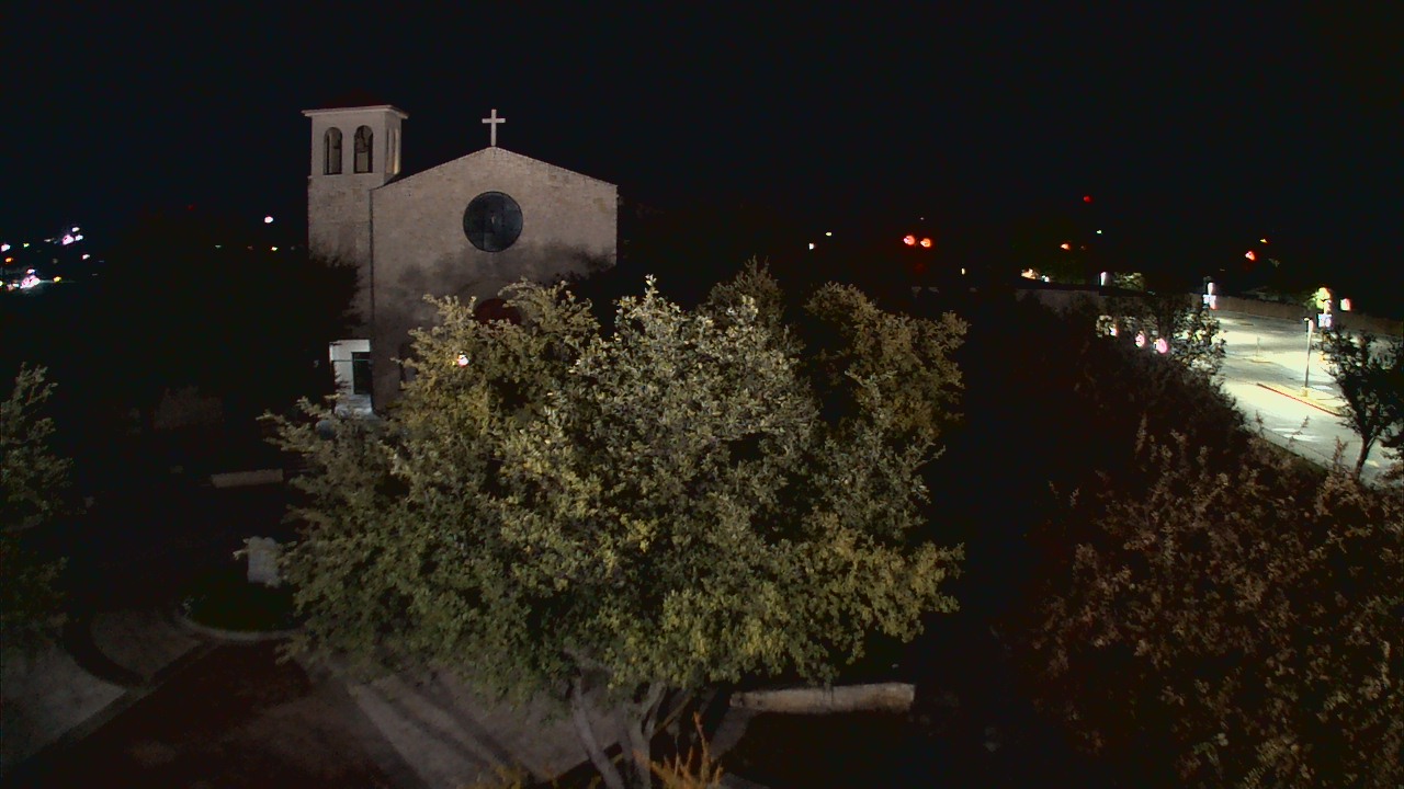 Thumbnail for current weather camera view from Mary Immaculate School in Farmers Branch, Texas