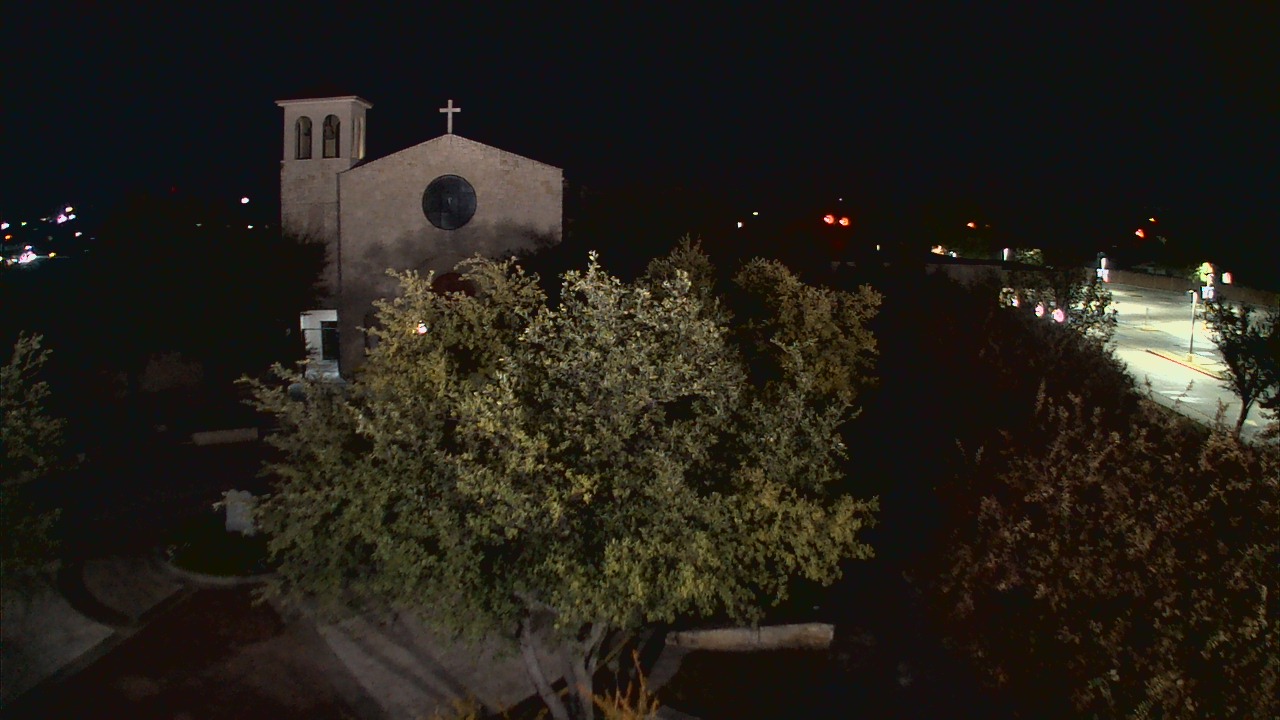 Thumbnail for current weather camera view from Mary Immaculate School in Farmers Branch, Texas