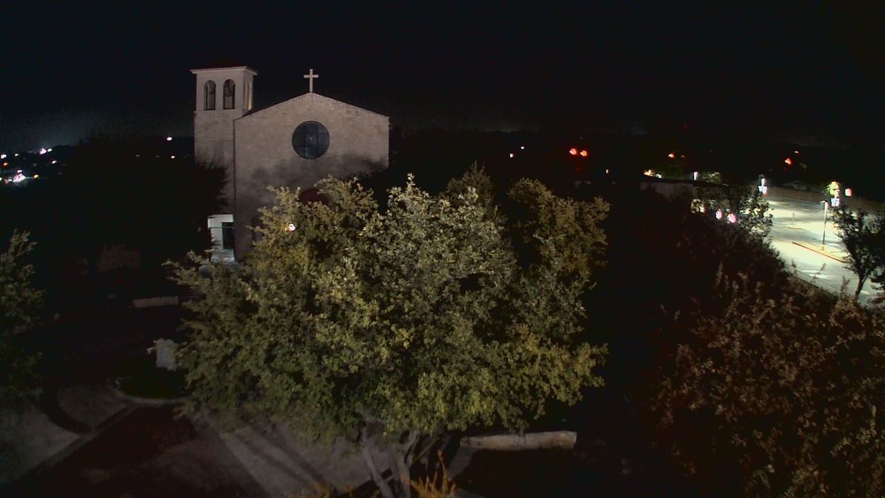 Thumbnail for current weather camera view from Mary Immaculate School in Farmers Branch, Texas