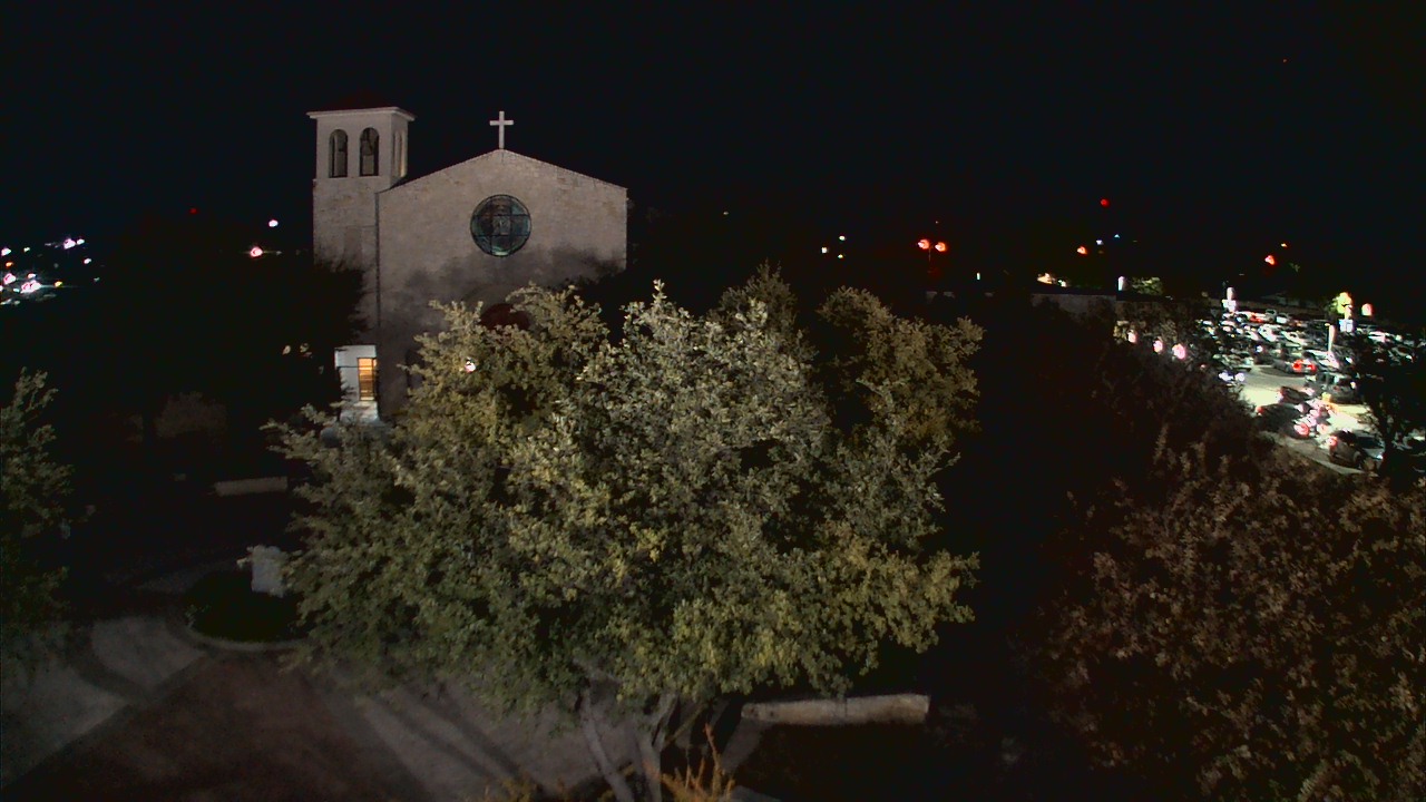 Thumbnail for current weather camera view from Mary Immaculate School in Farmers Branch, Texas