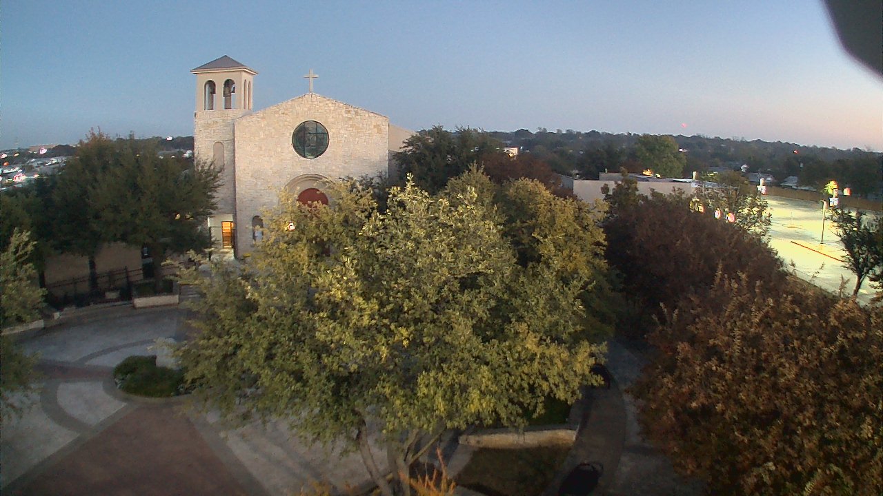 Thumbnail for current weather camera view from Mary Immaculate School in Farmers Branch, Texas