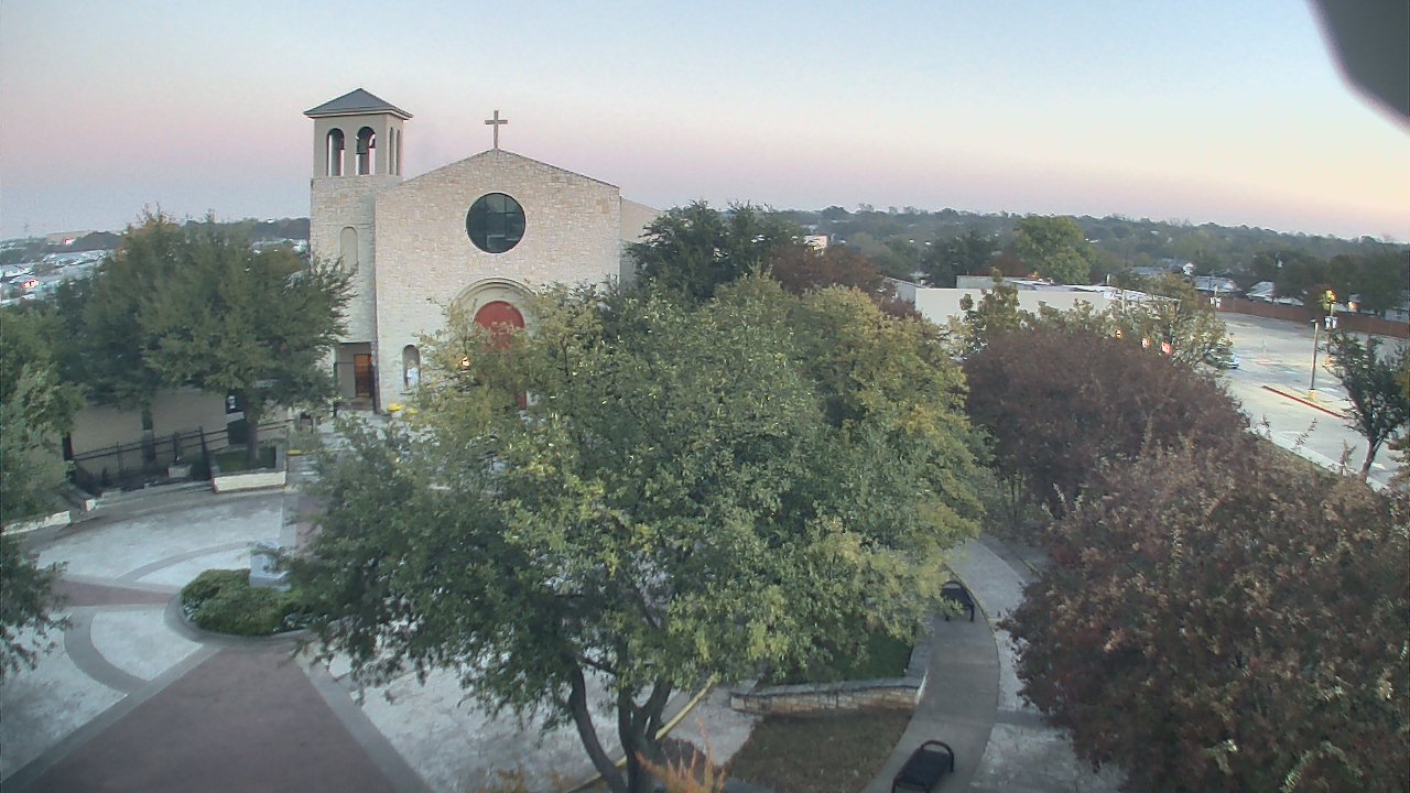 Thumbnail for current weather camera view from Mary Immaculate School in Farmers Branch, Texas