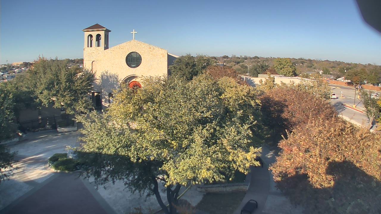 Thumbnail for current weather camera view from Mary Immaculate School in Farmers Branch, Texas
