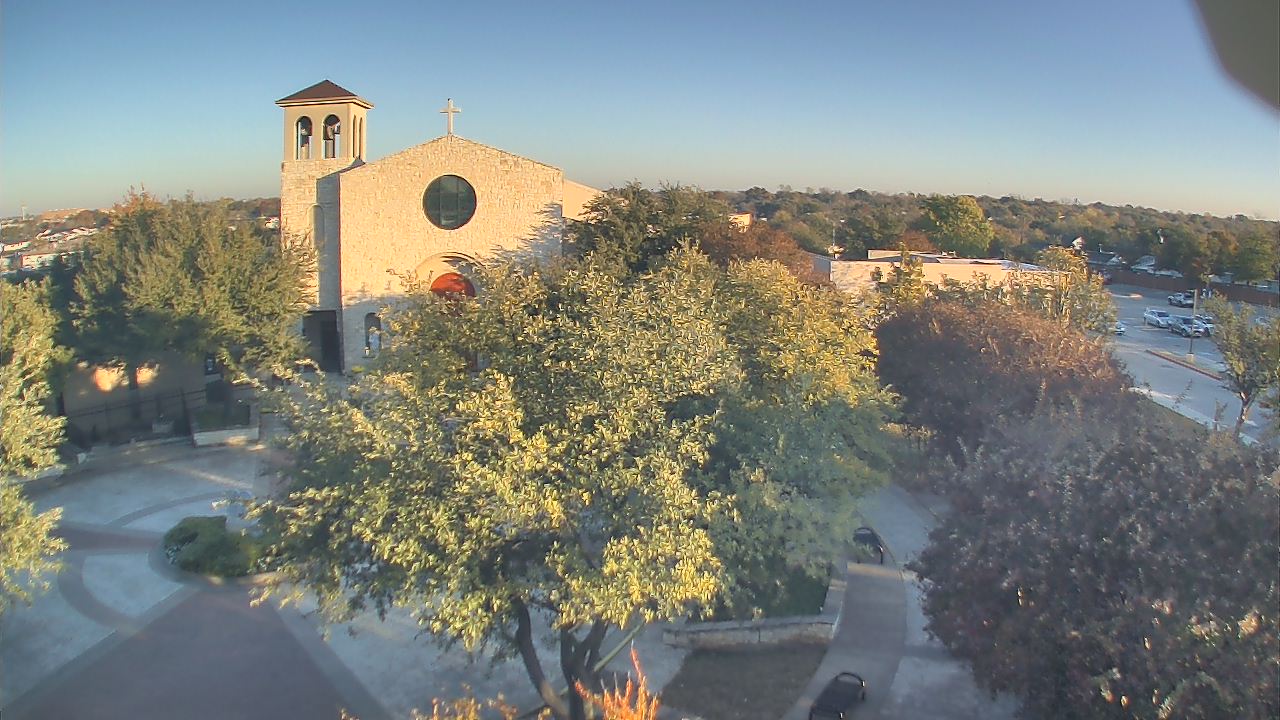 Thumbnail for current weather camera view from Mary Immaculate School in Farmers Branch, Texas