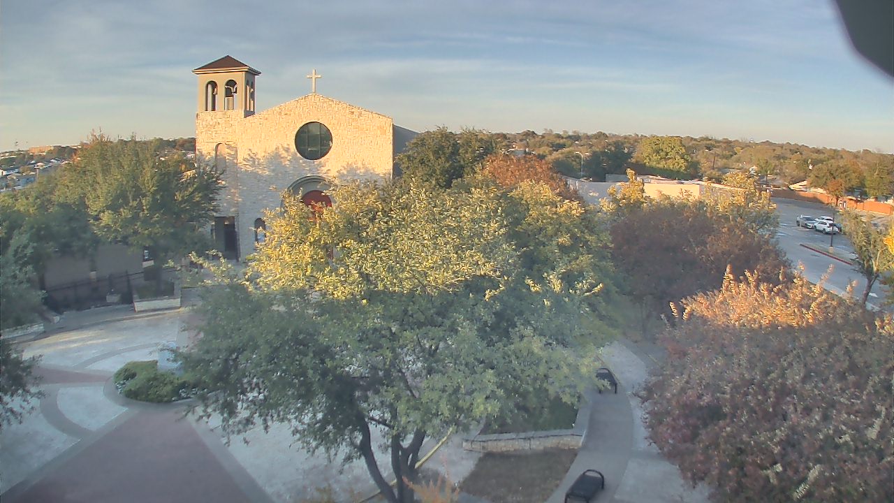 Thumbnail for current weather camera view from Mary Immaculate School in Farmers Branch, Texas