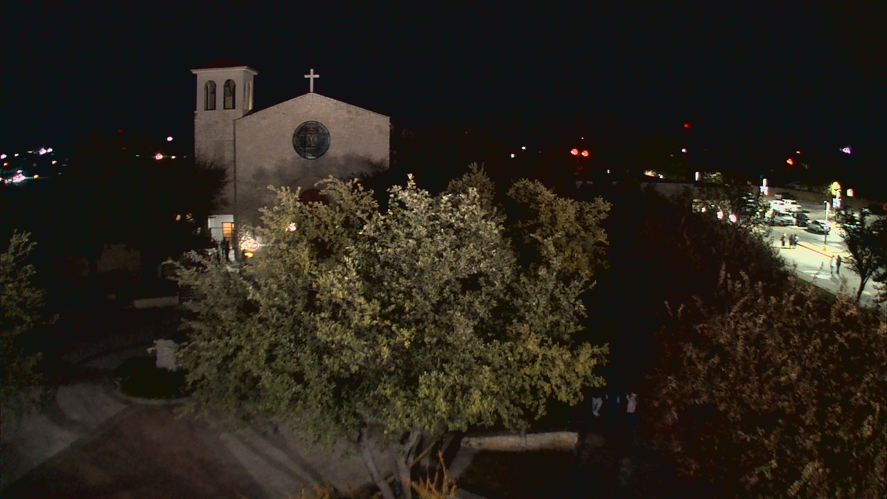 Thumbnail for current weather camera view from Mary Immaculate School in Farmers Branch, Texas