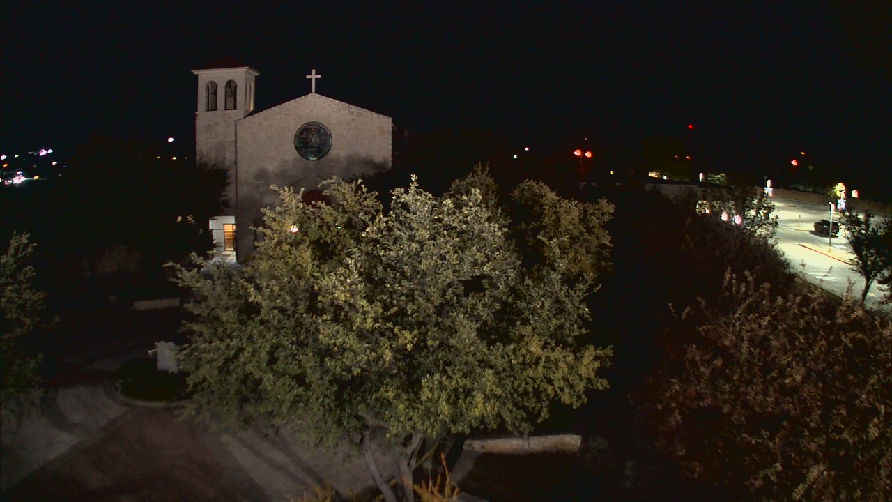 Thumbnail for current weather camera view from Mary Immaculate School in Farmers Branch, Texas