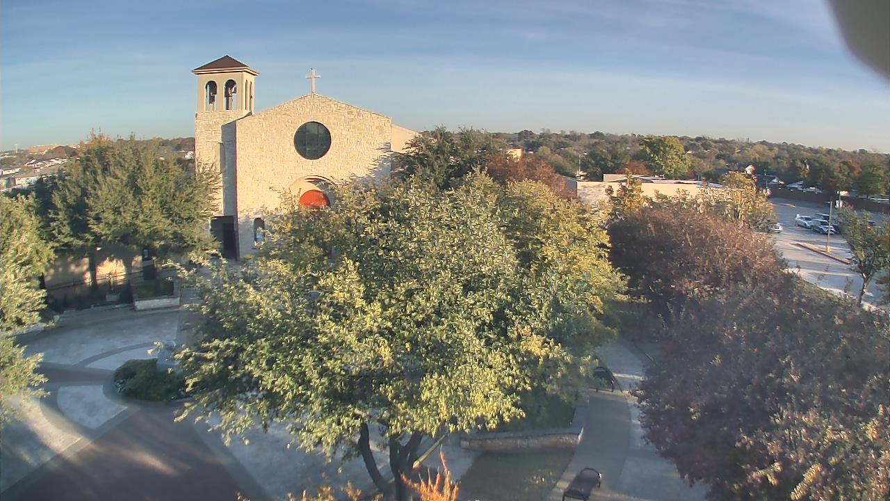 Thumbnail for current weather camera view from Mary Immaculate School in Farmers Branch, Texas