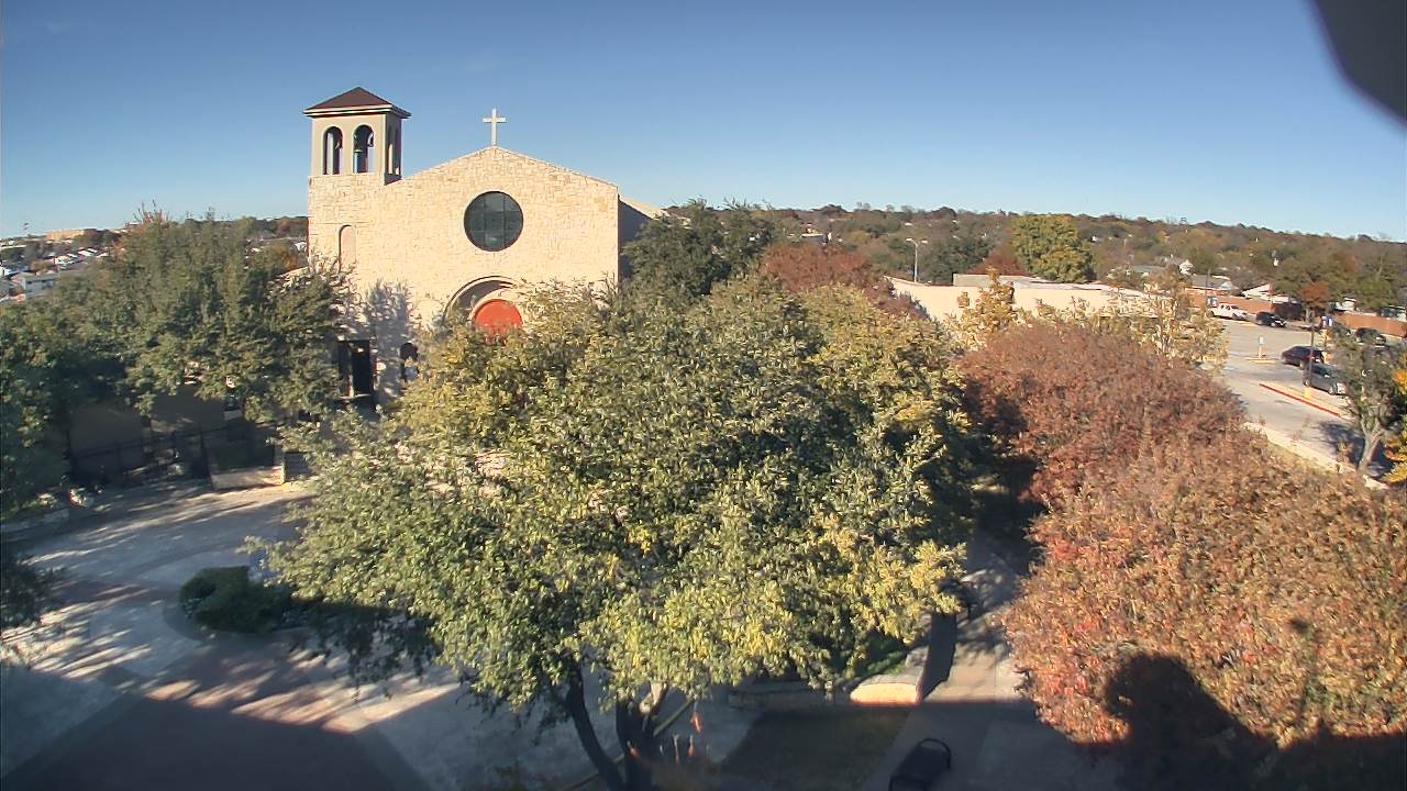 Thumbnail for current weather camera view from Mary Immaculate School in Farmers Branch, Texas
