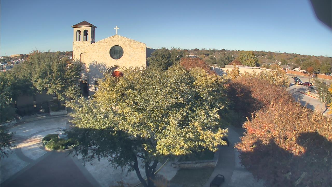 Thumbnail for current weather camera view from Mary Immaculate School in Farmers Branch, Texas
