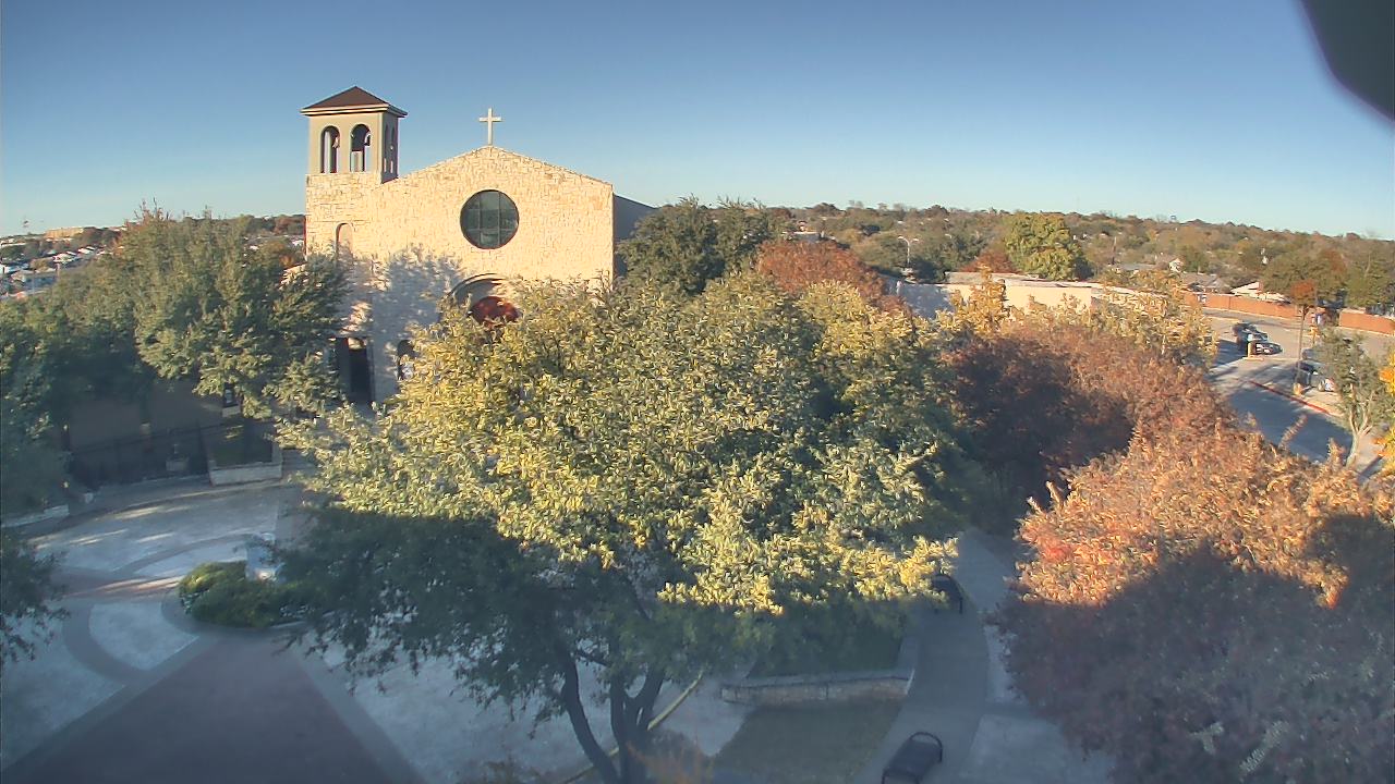 Thumbnail for current weather camera view from Mary Immaculate School in Farmers Branch, Texas