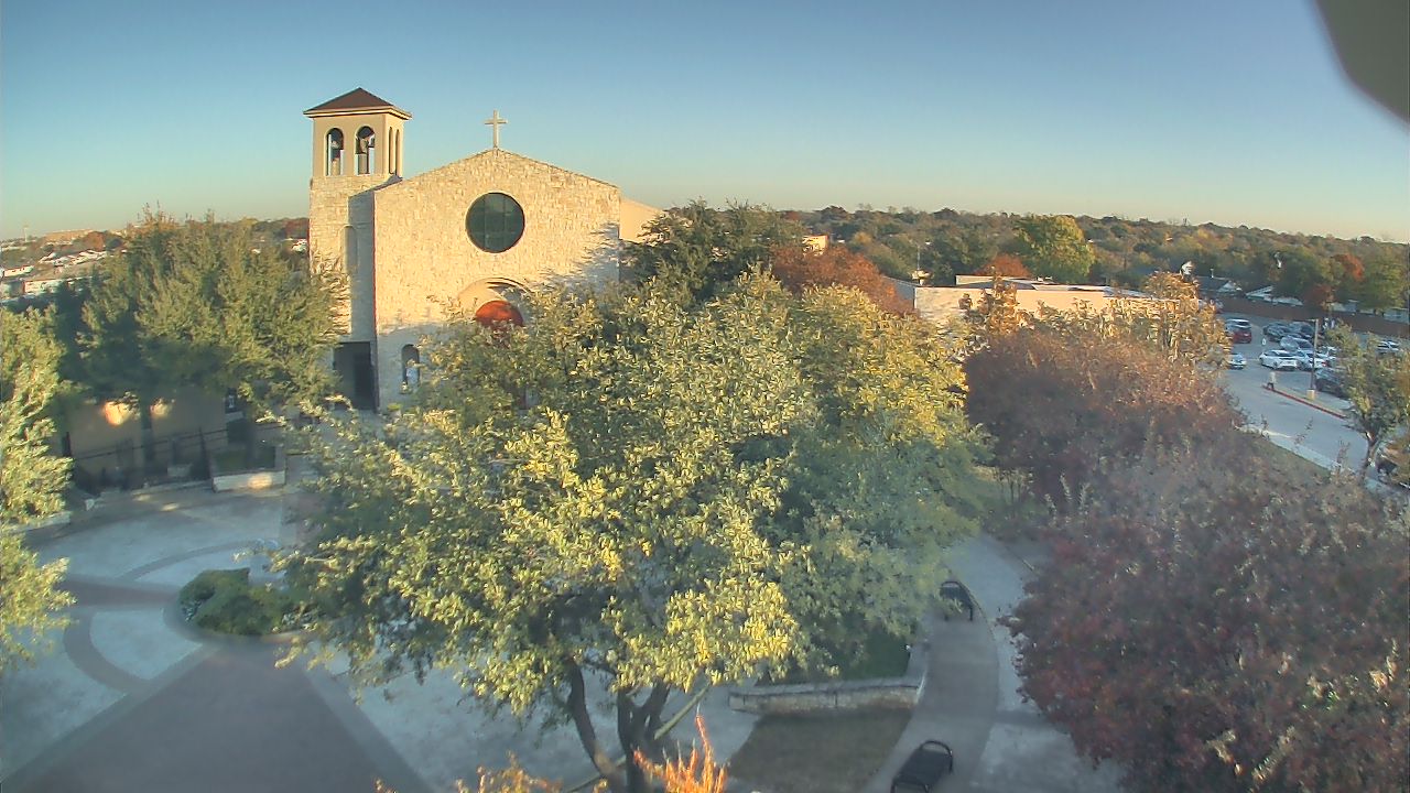 Thumbnail for current weather camera view from Mary Immaculate School in Farmers Branch, Texas