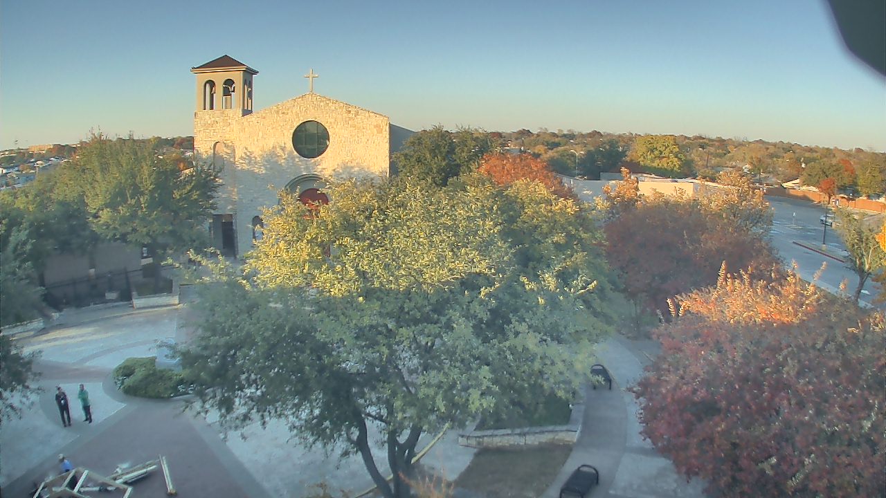 Thumbnail for current weather camera view from Mary Immaculate School in Farmers Branch, Texas