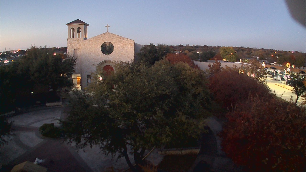 Thumbnail for current weather camera view from Mary Immaculate School in Farmers Branch, Texas