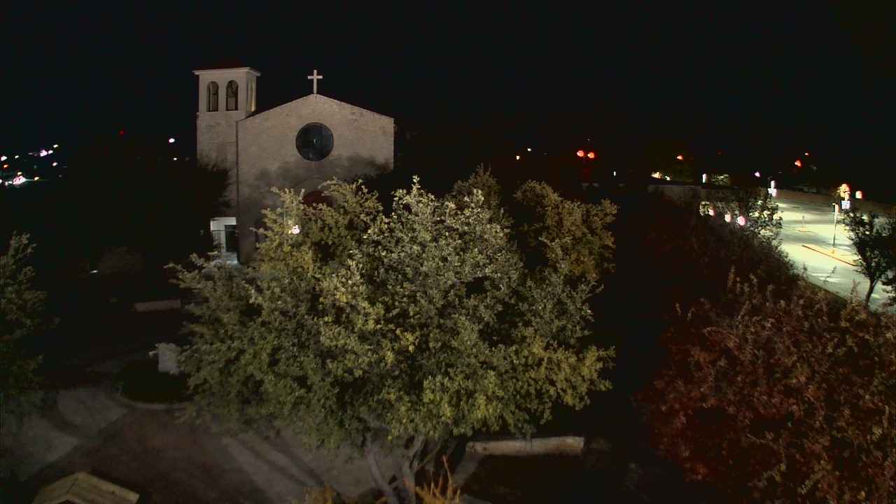 Thumbnail for current weather camera view from Mary Immaculate School in Farmers Branch, Texas