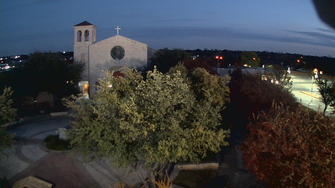Thumbnail for current weather camera view from Mary Immaculate School in Farmers Branch, Texas