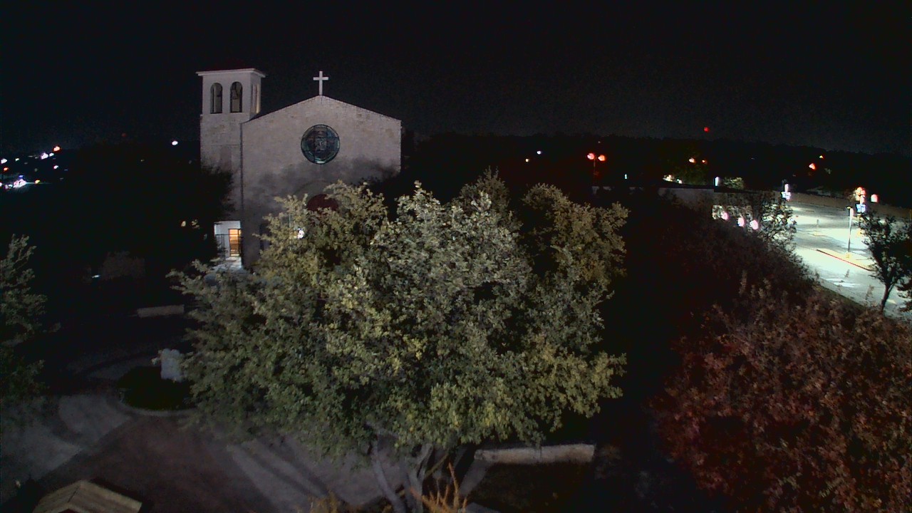 Thumbnail for current weather camera view from Mary Immaculate School in Farmers Branch, Texas