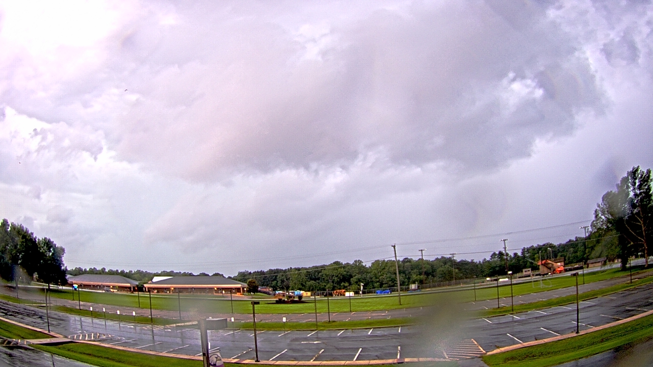 Thumbnail for current weather camera view from Prince Edward MS in Farmville, Virginia