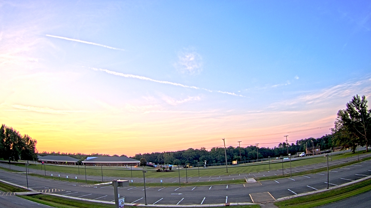 Thumbnail for current weather camera view from Prince Edward MS in Farmville, Virginia