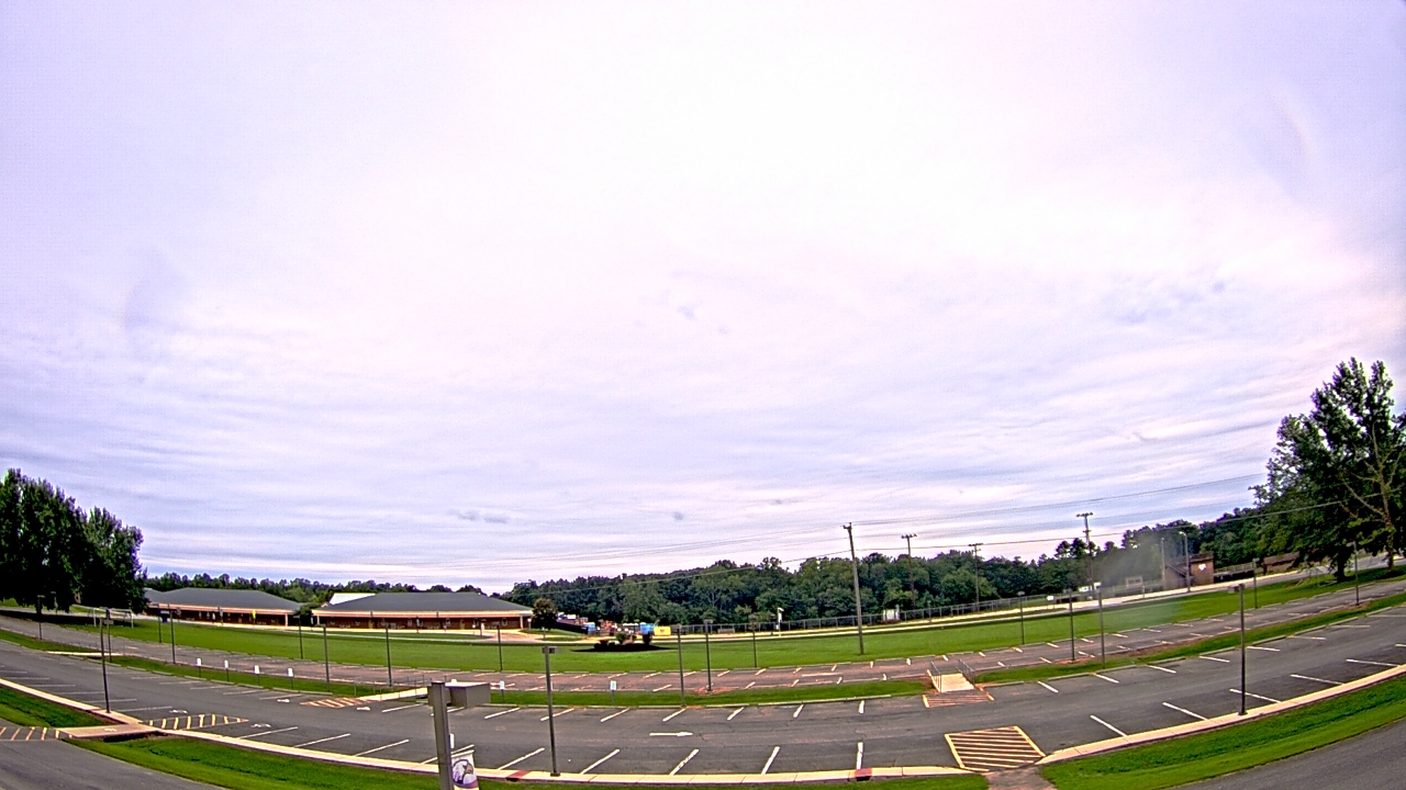 Thumbnail for current weather camera view from Prince Edward MS in Farmville, Virginia