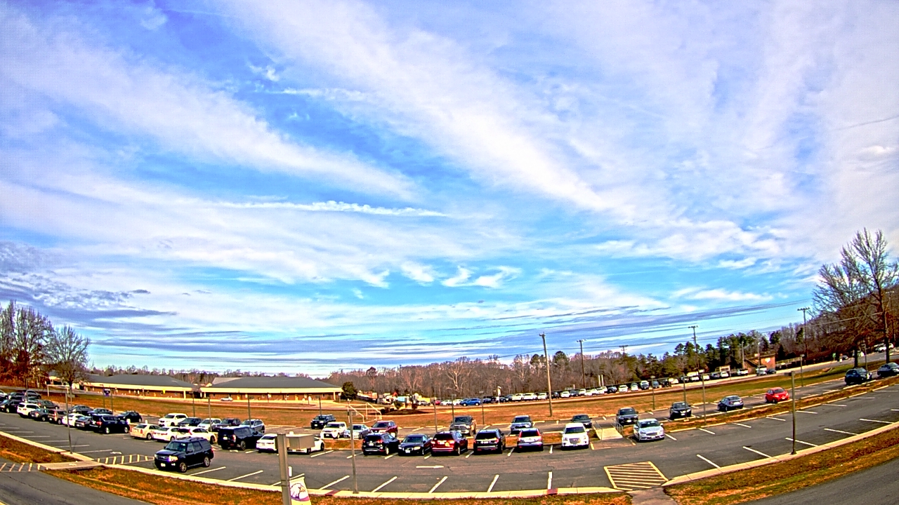 Thumbnail for current weather camera view from Prince Edward MS in Farmville, Virginia