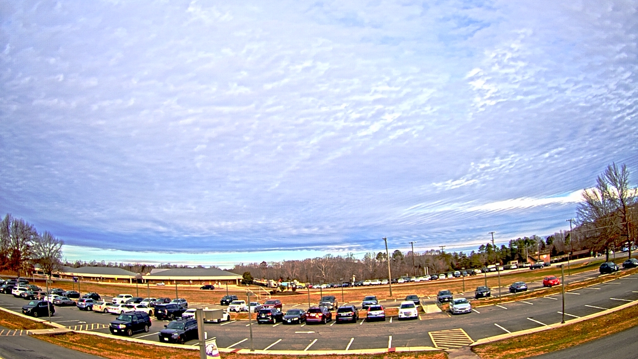 Thumbnail for current weather camera view from Prince Edward MS in Farmville, Virginia