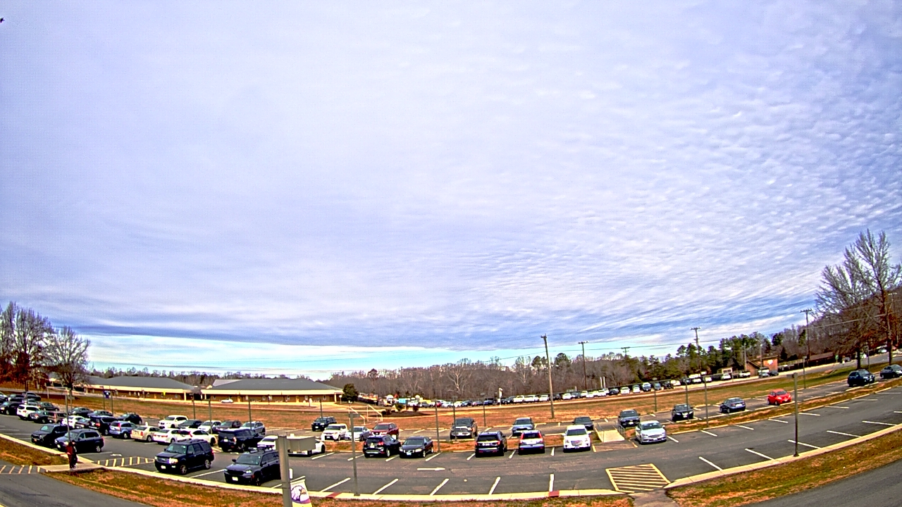 Thumbnail for current weather camera view from Prince Edward MS in Farmville, Virginia