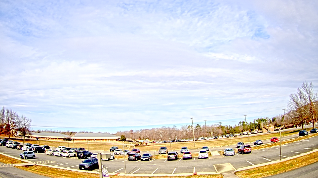 Thumbnail for current weather camera view from Prince Edward MS in Farmville, Virginia