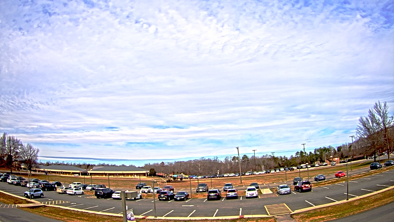 Thumbnail for current weather camera view from Prince Edward MS in Farmville, Virginia