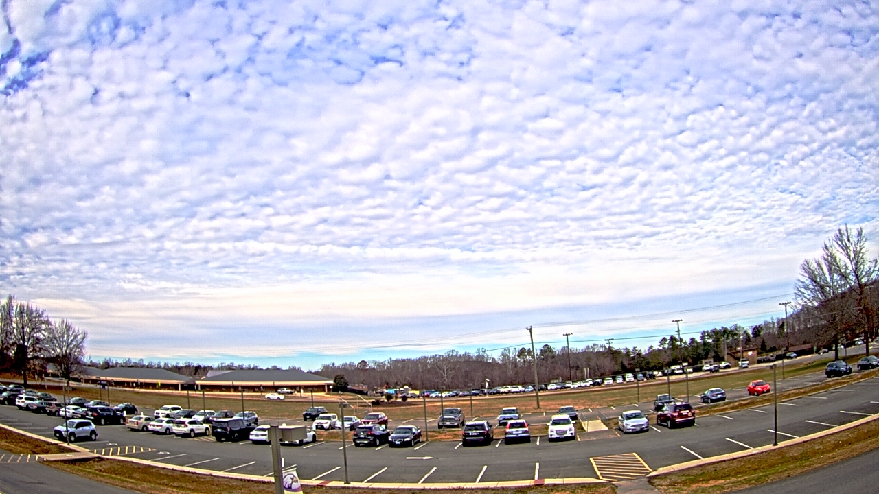 Thumbnail for current weather camera view from Prince Edward MS in Farmville, Virginia