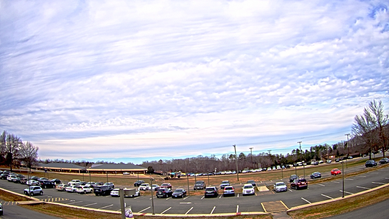 Thumbnail for current weather camera view from Prince Edward MS in Farmville, Virginia
