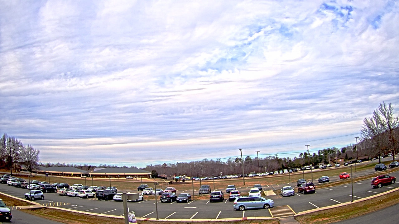 Thumbnail for current weather camera view from Prince Edward MS in Farmville, Virginia