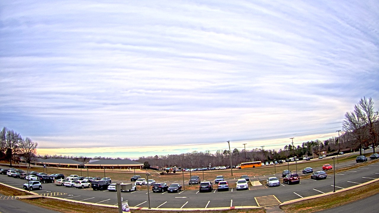 Thumbnail for current weather camera view from Prince Edward MS in Farmville, Virginia