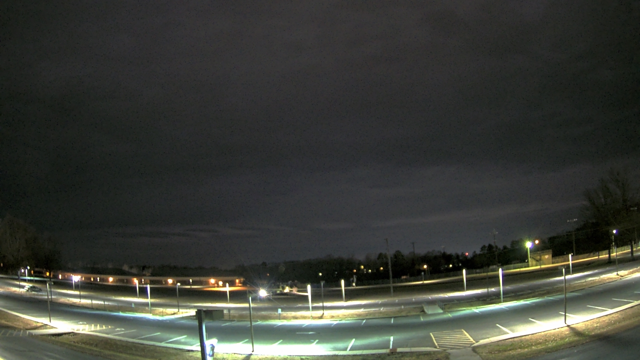 Thumbnail for current weather camera view from Prince Edward MS in Farmville, Virginia